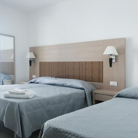 Alba B&B Cattolica Bagian luar foto
